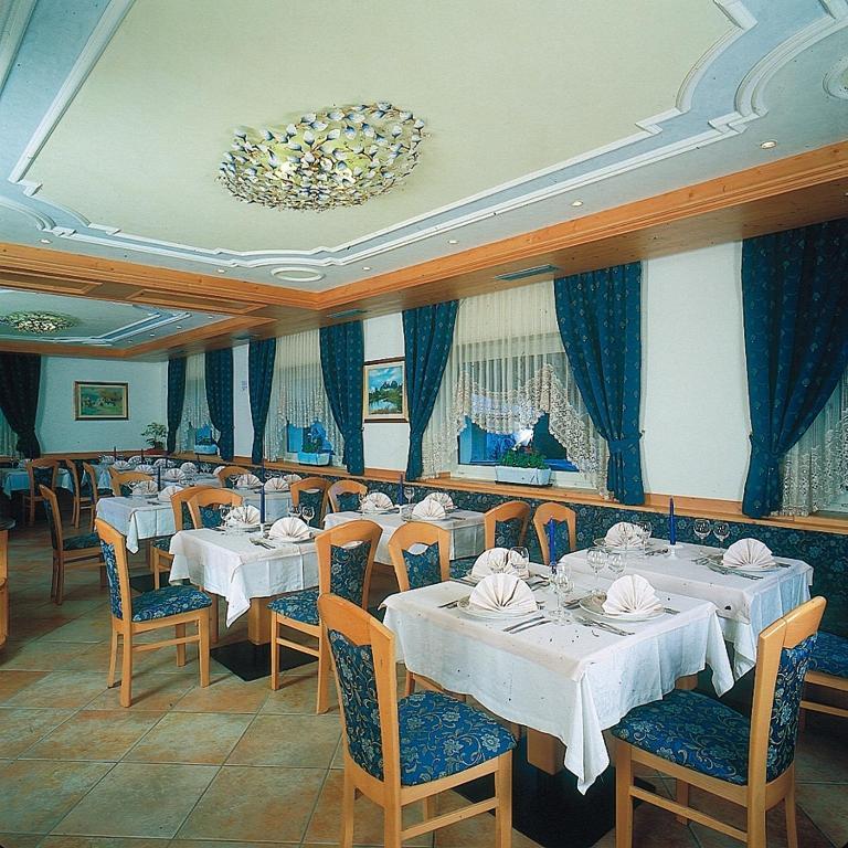 Piccolo Hotel Canazei Exterior photo